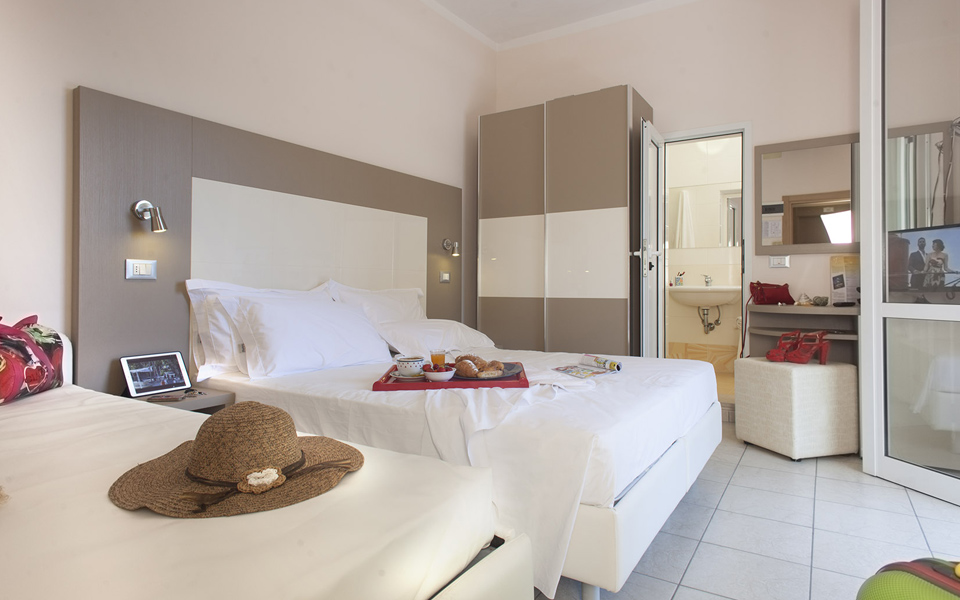Rooms Rooms
